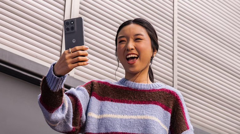 Moto G Stylus 抽出笔的状态